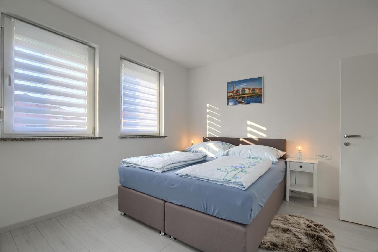 Apartment Vukadin Pula Extérieur photo