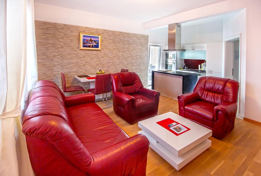 Apartment Vukadin Pula Extérieur photo
